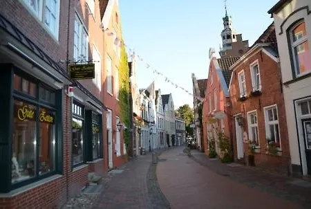 Rood Huss 아파트